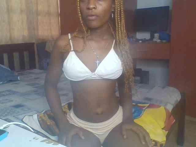 Hot_Mess webcam