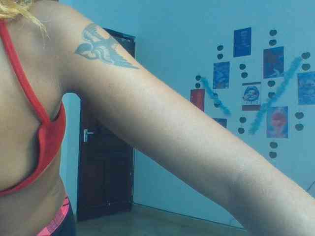 Hot_Mess webcam