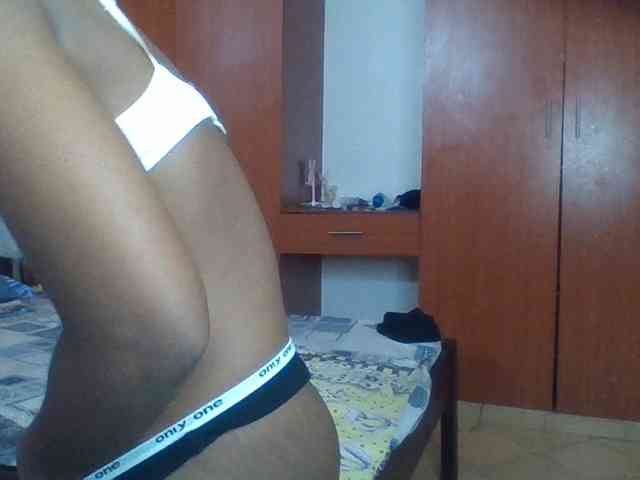 Hot_Mess webcam