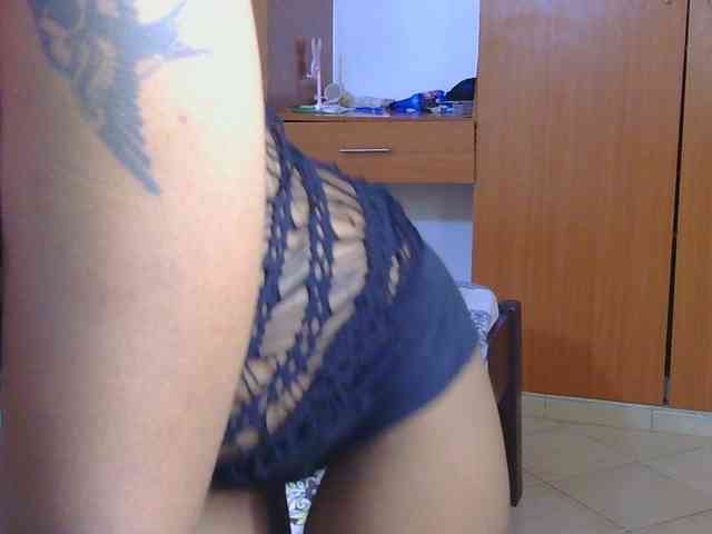Hot_Mess webcam