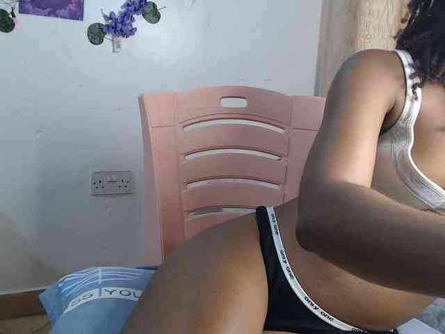 Hot_Mess webcam