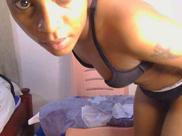 Hot_Mess webcam