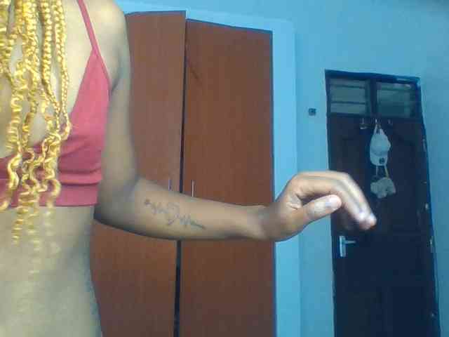 Hot_Mess webcam