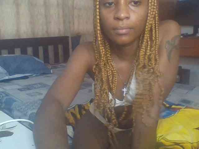 Hot_Mess webcam