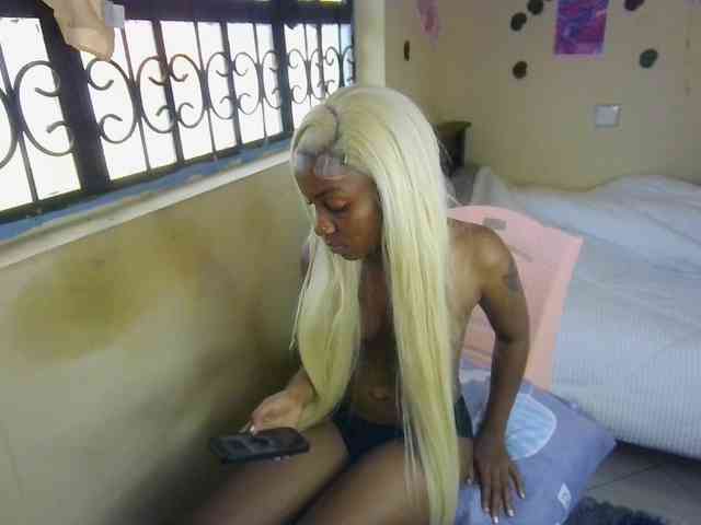 Hot_Mess webcam
