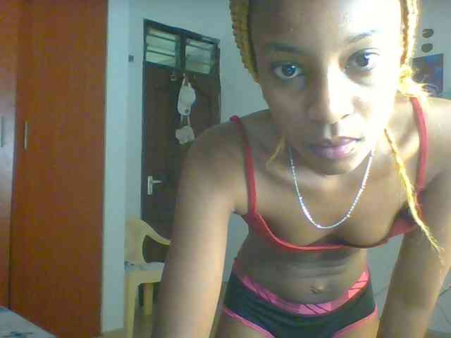 Hot_Mess webcam