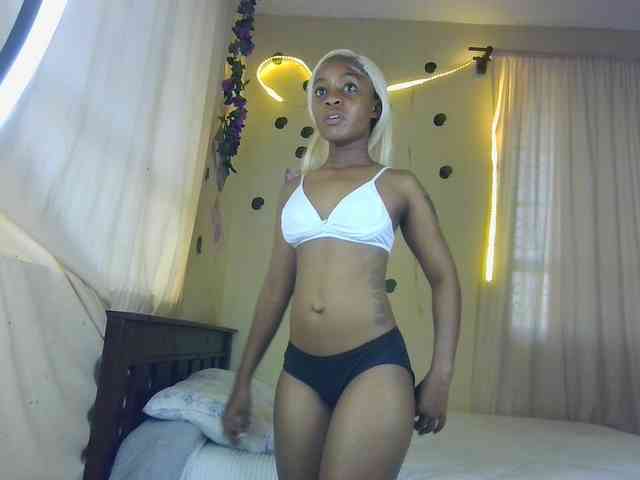 Hot_Mess webcam