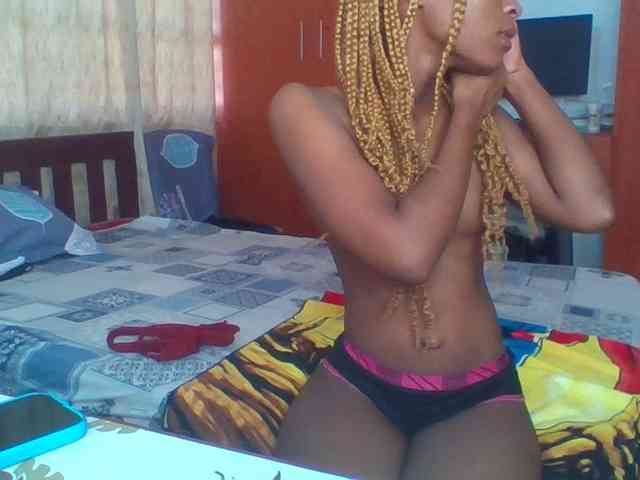 Hot_Mess webcam