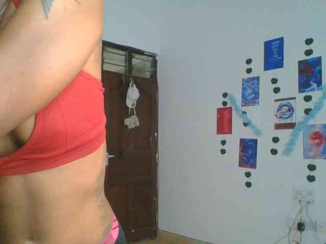 Hot_Mess webcam