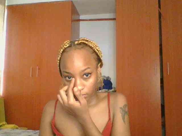 Hot_Mess webcam