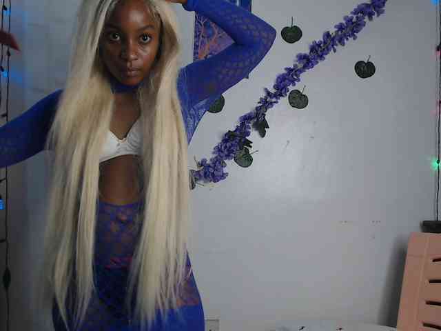 Hot_Mess webcam