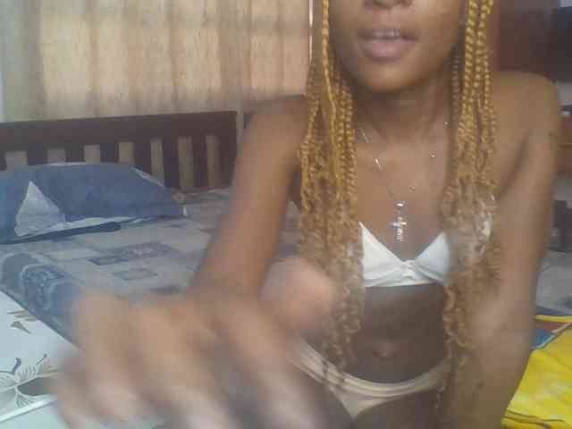 Hot_Mess webcam