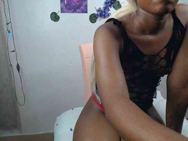 Hot_Mess webcam
