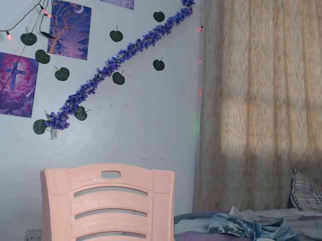 Hot_Mess webcam
