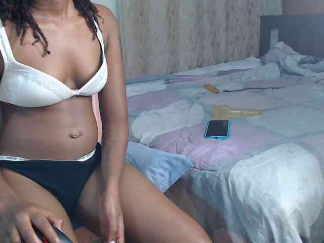 Hot_Mess webcam