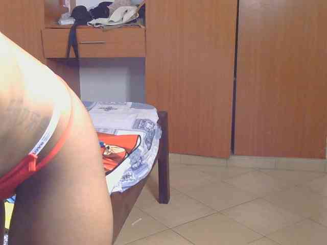 Hot_Mess webcam