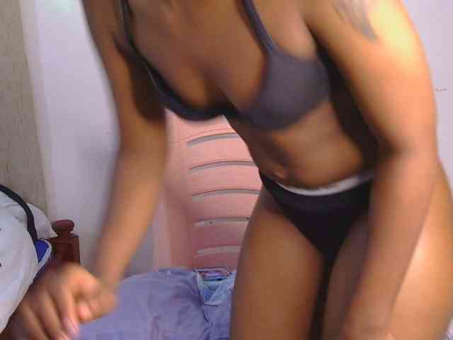 Hot_Mess webcam