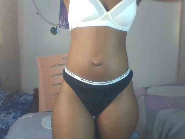 Hot_Mess webcam