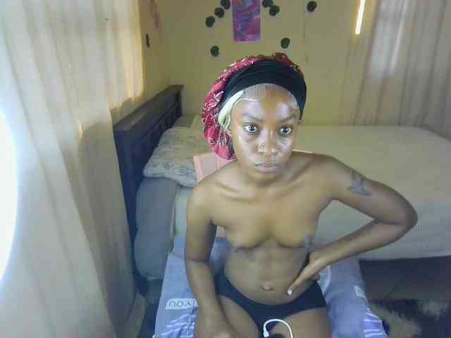 Hot_Mess webcam