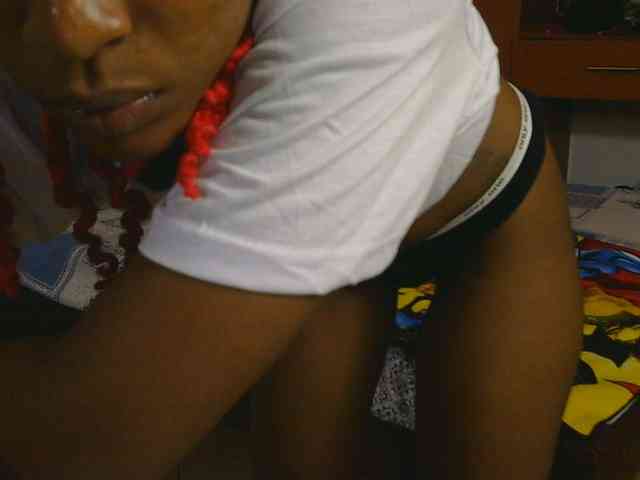 Hot_Mess webcam