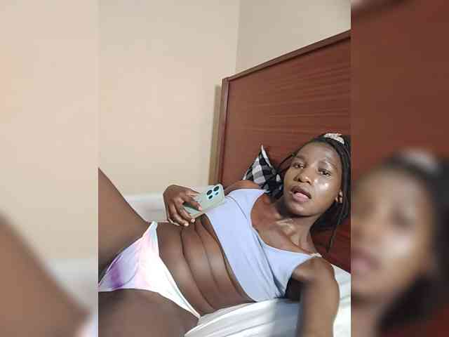 BabyDollVibe webcam
