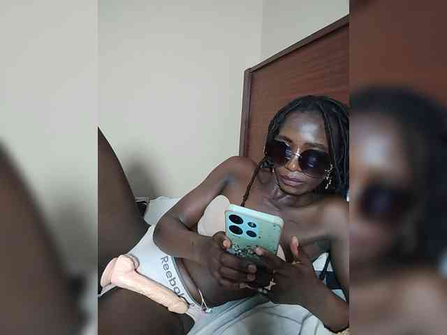 BabyDollVibe webcam