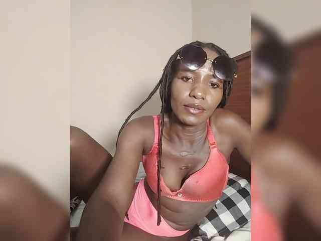 BabyDollVibe webcam