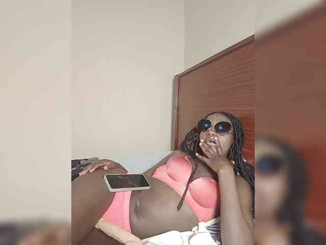 BabyDollVibe webcam