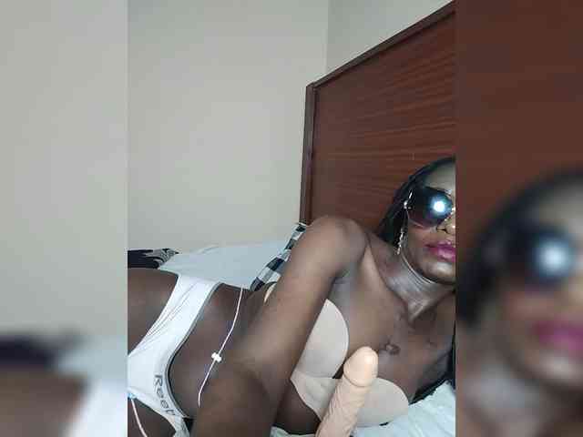 BabyDollVibe webcam