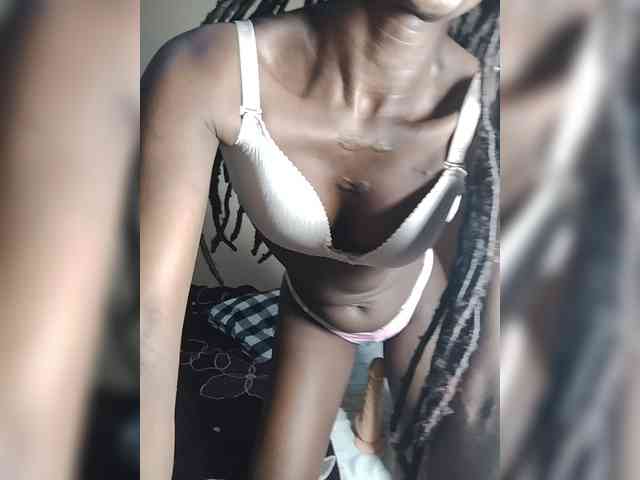 BabyDollVibe webcam