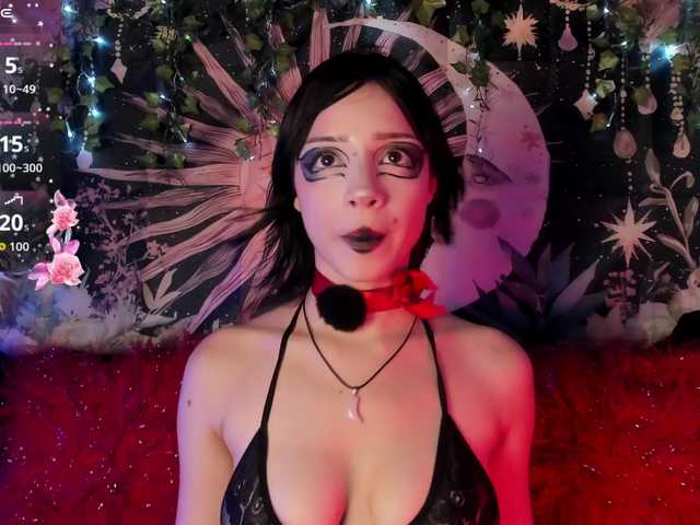LaxiViolet live webcam show
