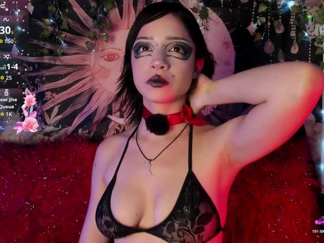 LaxiViolet live cam on BongaCams