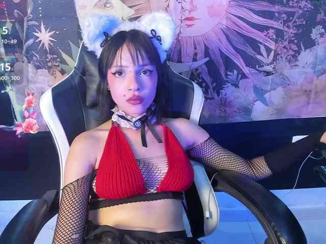LaxiViolet Live Webcam on BongaCams