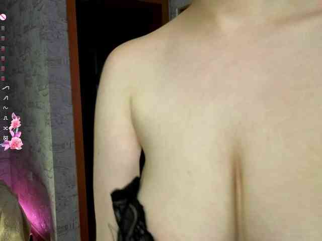 Ця модель зараз онлайн. Sonyamurrr