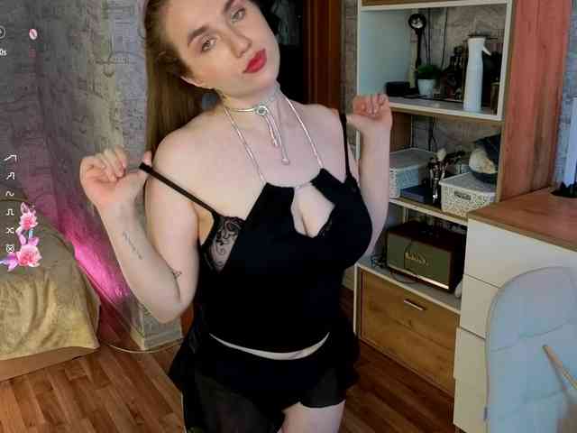 Acest model este live acum. Sonyamurrr
