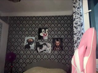 NikiMile Porn Show