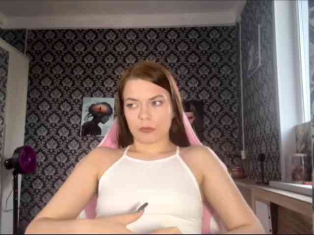 NikiMile webcam