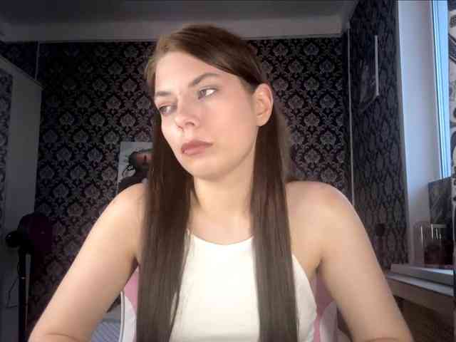 NikiMile webcam