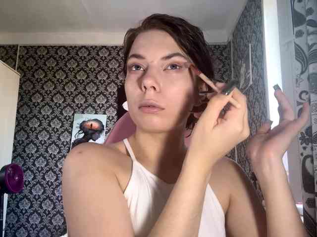 NikiMile webcam