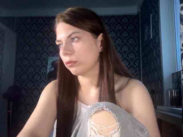 NikiMile webcam