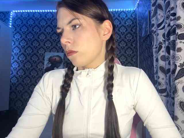 NikiMile webcam