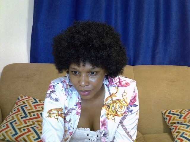 Prettydo live cam on BongaCams