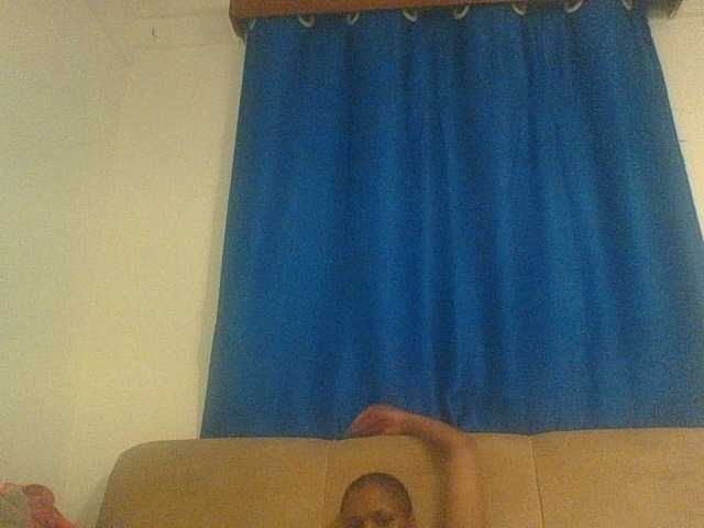 Prettydo live cam on BongaCams