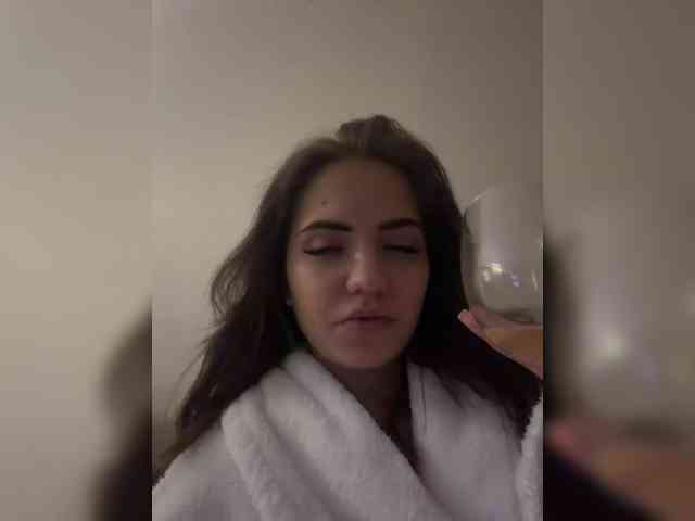 Madamyazel webcam