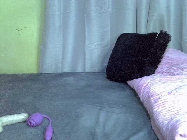 Sexxysue1 live cam on BongaCams
