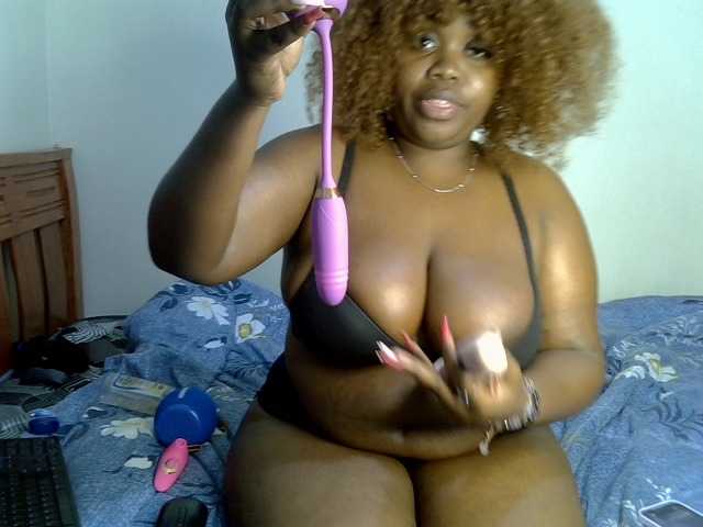 Sexxysue1 live cam on BongaCams