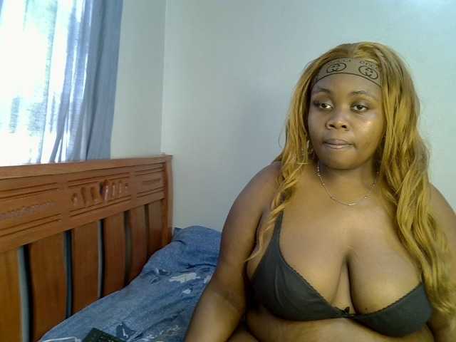 Sexxysue1 live webcam show