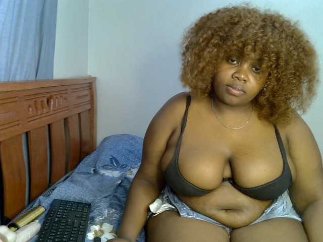 Sexxysue1 live webcam show