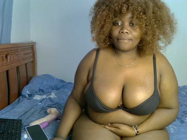 Sexxysue1 live webcam show