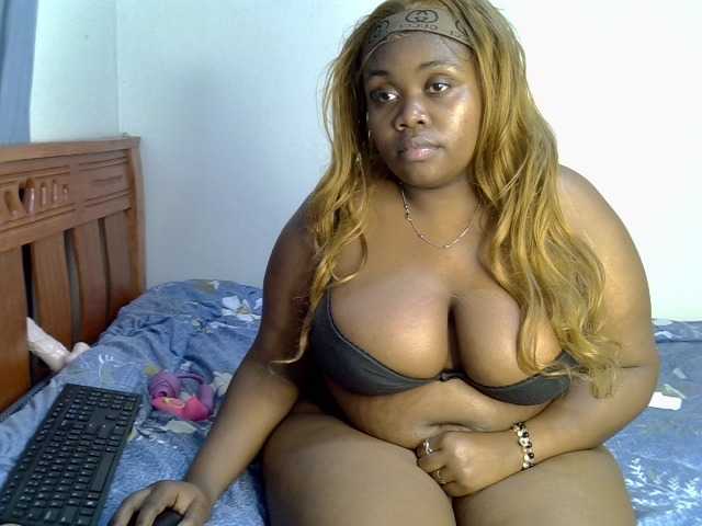 Sexxysue1 live webcam show